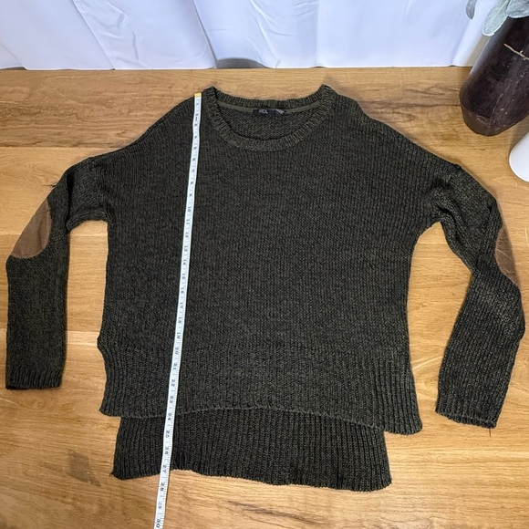 RDI Dark Green Knit Sweater w/ Elbow Patches Women’s Size Large High-Low Hem - Picture 4 of 7